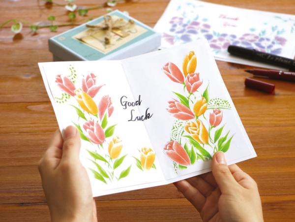 塗り絵で色づく花とカリグラフィーのメッセージカードコレクション