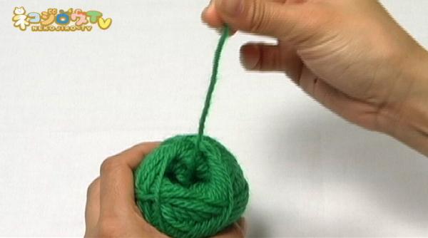 糸端の引き出し方 | かぎ針編みの基本